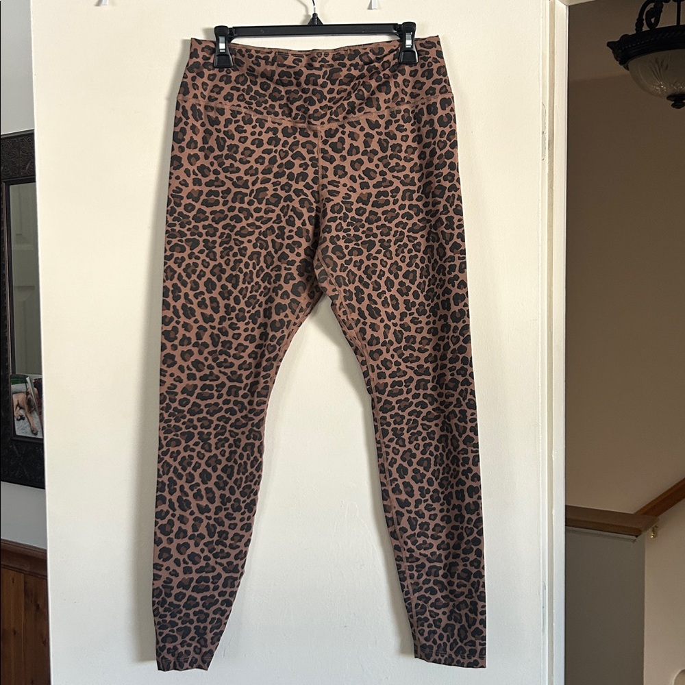 Nike Shimmery Brown and Black Animal Print Leggings Womens Large